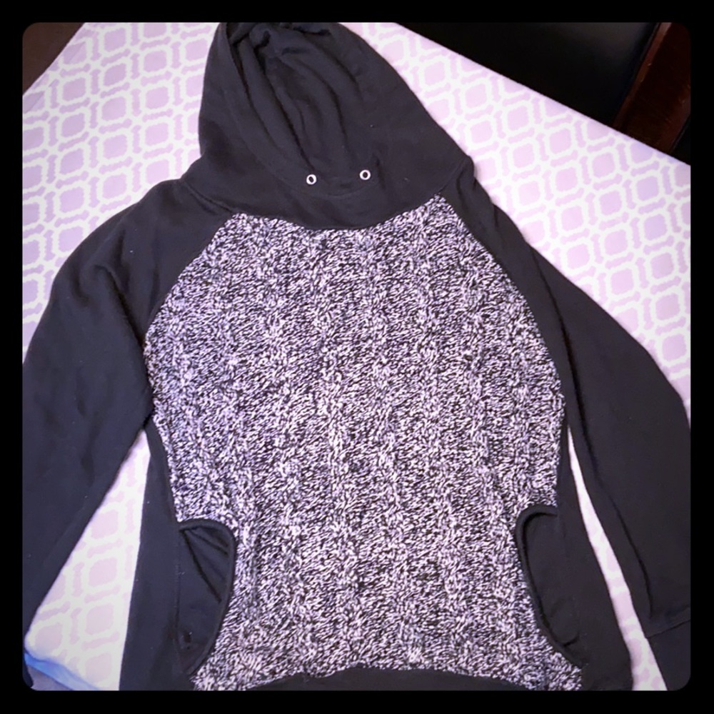 I am selling a Used sweater shirt